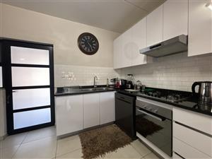 Modern 3-Bedroom Ground Floor Unit in Royce Heights – Boksburg