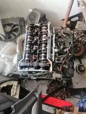 Mercedes benz W203 M111 engine stripping for spares