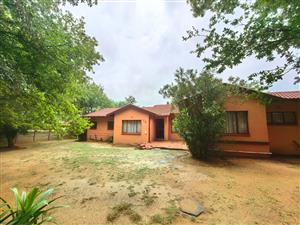 Neat family house for sale in Sasolburg walking distance to schools