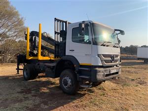 2012 Mercedes Benz 1823 4x4 Crane Truck