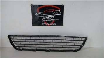 Nissan Sentra grille
