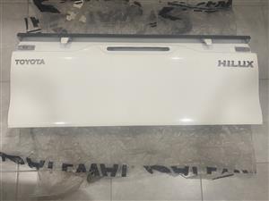 2025 TOYOTA HILUX GD-6 SINGLE CAB TAILGATE SHELL FOR SALE. IN PRISTINE CONDITION