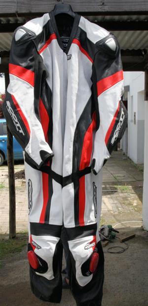 New motorcycle leathers 