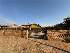3 Bedroom house for sale in Lenasia south, Johannesburg