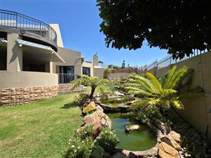Elegant Coastal Living with Sea Views and Modern Luxury in Wavecrest, Jeffreys Bay