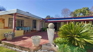 House For Sale in Clubview