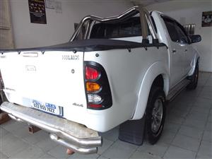 2010 Toyota Hilux 3.0D4D 4x4 Manual white color 108000km 