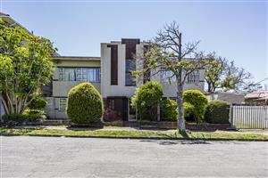 Spacious 3 Bedrooms- Ideal For Investors or Families