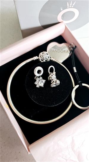 Pandora Clasp Bangle with 2x Charms.
