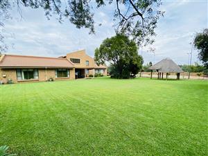 Stunning Double-Storey 5-Bedroom Family Home