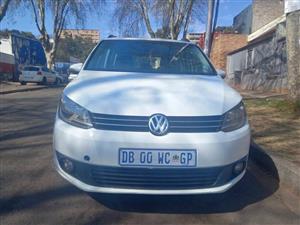 2014 VW Touran 2.0 Tdi Diesel, Manual, White, 7 seater. 92000kms