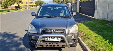 Hyundai Tucson GLS SUV fully service in a stunning condition and Equipped to han