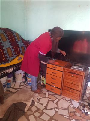 MALAWIAN DOMESTIC WORKER/CHILDMINDER 