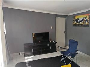 2bedrooms flat Cottage for rent in Belhambra Road Primrose East