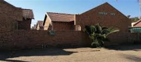 Townhouse for sale in Penina Park