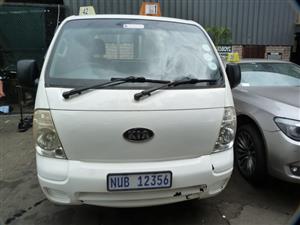  Kia K2700 Bakkie 2.7 Manual White - 2008 STRIPPING FOR SPARES