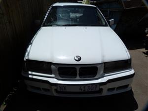  BMW 318i Manual E36 - 1994 STRIPPING FOR SPARES