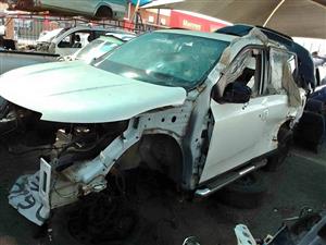 2012 Mahindra XUV500 stripping for parts my Whatsapp or call