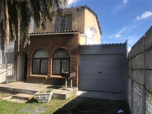 House for sale in Bonteheuwel. Neat Two Bedroom Home for sale in a quiet  pocket