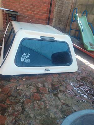 Nissan 1400 canopy