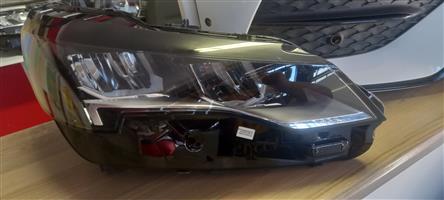  PEUGEOT  2023 PEUGEOT 5008 HEADLIGHT LED RIGHTSIDE FOR SALE