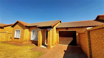 Modern, Secure Townhouse In A Gated Complex