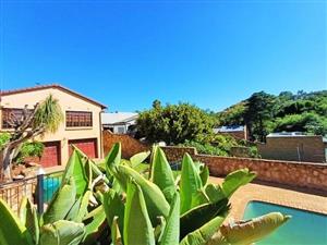 House For Sale in Oakdene