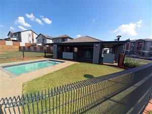 Beautiful Modern 2 Bedroom Apartment for Sale in Amberfield, Centurion