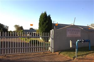 Charming 3-Bedroom Townhouse in the Heart of Birch Acres