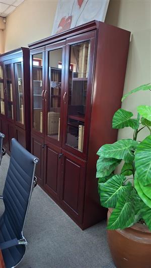  LARGE OFFICE STORAGE / FILING CUPBOARD 