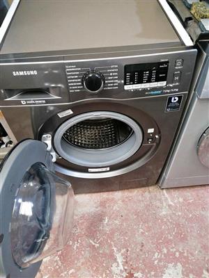 SAMSUNG 7KG WASHER DRYER COMBO 2 IN1 WASHER DRYER AS GOOD AS NEW