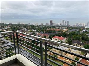 Modern 2-Bedroom Apartment in Herrwood, Umhlanga