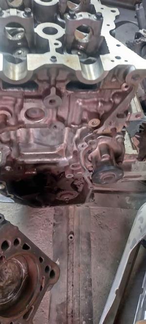 Nissan/Renault 1.6 engine parts hr16