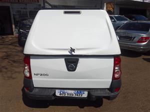 2020 NISSAN NP200 1.6i Manual White color with Canopy  Full service history  67000km 