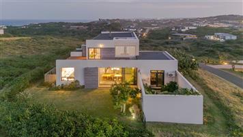 COASTAL SANCTUARY MASTERPIECE IN ZULULAMI