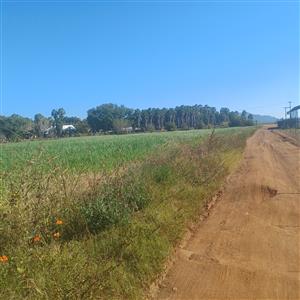 2.7 HA PLOT BRITS RIGHTS FOR FILLING STATION AND BUSINESS