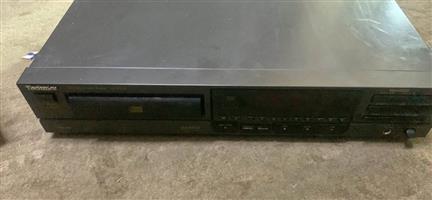 Technics cd player  280 Steve Biko road  Gezina  PTA Wattsup 