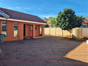 Exceptional Investment Opportunity in Flora Park