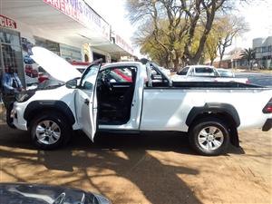 2018  TOYOTA HILUX GD6 2.4 Single Cab Manual white color Spare Key Service Book 139.000km