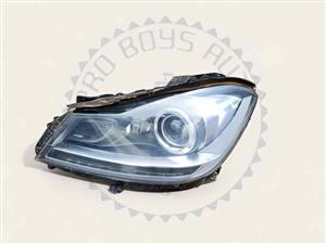 MERCEDES BENZ W204 FACELIFT LEFT SIDE XENON HEADLIGHT FOR SALE IN EXCELLENT CONDITION