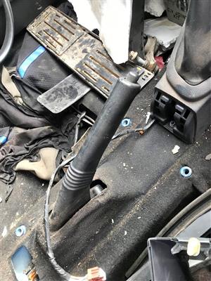 RENAULT SANDERO HAND BRAKE FOR SALE CALL: or WHATSAPP: