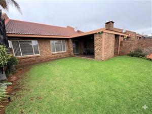 Townhouse For Sale in Riviera