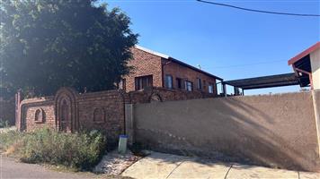 House For Sale in Soshanguve UU
