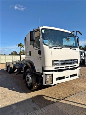 2013 Isuzu 28.360 chassis cab for sale