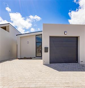 Charming 2-Bedroom, 2-Bathroom Home in Haasendal, Kuils River – Your Perfect Sanctuary Awaits!