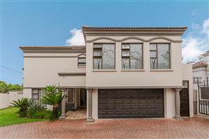 Spacious 4 Bedroom Bryanston Family Home