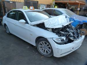 BMW 320i Exclusive AT E90 - 2008