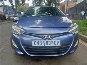 2013 Hyundai i20 1.6 Grey color  Manuel Mileage 85000KM Spare key Petrol