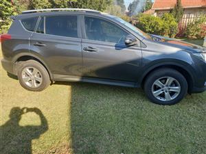 TOYOTA RAV4 2.0 GX FOR SALE