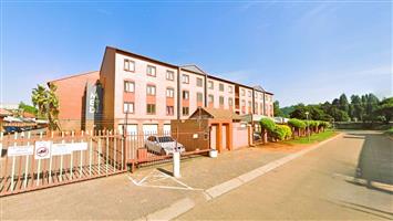 Cozy Bachelor  flat in Riviera close to Steve Biko hospital